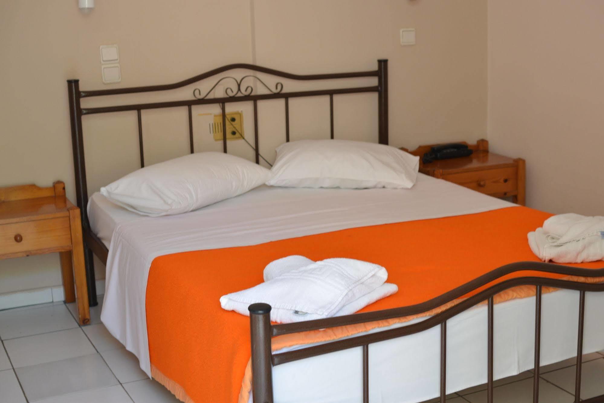 Irene Hotel Chania  ภายนอก รูปภาพ